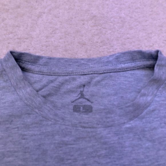 Vintage Jordan Tee - Picture 3 of 3